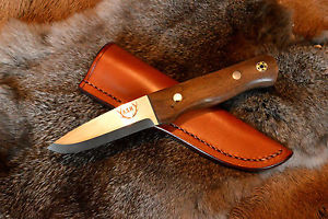 Bushcraft knife hand made woodlore style.