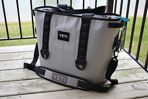 Yeti Hopper 30, Yeti 4lb Ice + 3-piece Gift Set  HUGE SAVINGS! *NEW IN BOX*