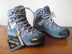 PRICE REDUCED - Asolo Fission GV Hiking Boots - Women's Size 6