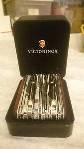 Swiss Army knife NIB New Victorinox XAVT Ships in 24 hours!