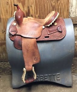 Frank Vega Caddo Mills TX. Brand Western Contesting Barrel Racing Saddle 14.5"