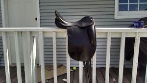 17.5” Sommer Flextra EQ Dressage Saddle