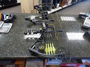 Mathews No Cam HTR Right Handed 29" 60-70 LB  Bow