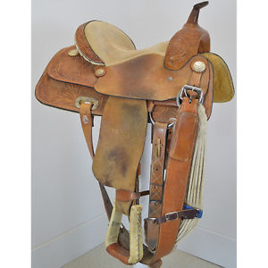 Used 13.5" No Makers Stamp All Around Saddle Code: C135CORRIENTEAA
