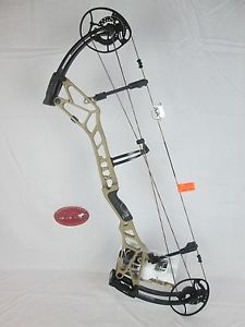 2016 Bear Archery BR33 Right Hand 55-70# Sand Compound Bow