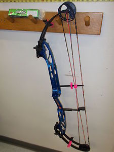 2015 PSE Dominator Max MD Blue RH w/Mini Drive Cams 60# 24.5"-30"