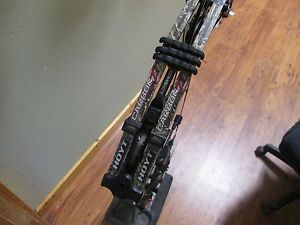 2015 Hoyt Carbon Spyder 30 Harvest Brown Max1 Limbs 60-70 Pound. Draw 28"