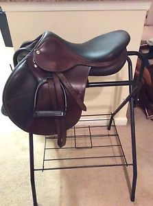 *REDUCED*Used Amerigo CC Jumping Saddle with Silk by Prestige Irons and Leathers