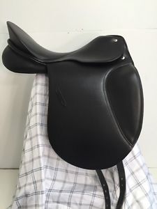 Passier Hubertus Schmidt Dressage Saddle Black 17" Medium Tree 17" Flap New