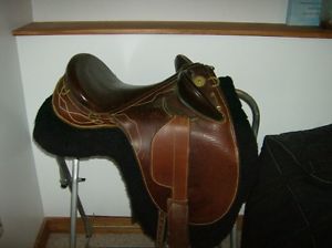 Authentic Australian Saddle with accessories