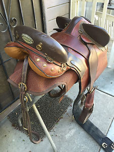 AUSTRALIAN SADDLE 15 INCH OUTBACK SADDLERY  TACK CRUPPER BREAST COLLAR CINCH