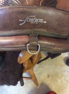 17" seat freeform saddle