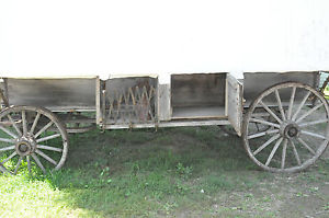 horse drawn wagon