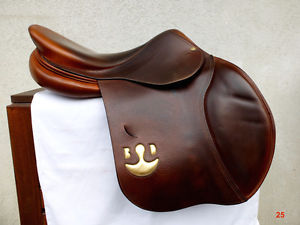 Gorgeous 2013 Delgrange Luxury French Jumping Saddle Gold Accents 17.5"