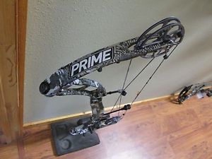 2015 G5 Prime Alloy Draw 60-70 Pounds Forest Optifade Right Handed. 29" draw