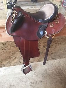 16 1/2 Poley Australian stock saddle