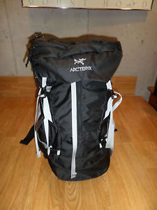 ARCTERYX ALTRA 48 LITER BACKPACKING PACK INTERNAL FRAME WOMEN REGULAR RTL $290