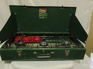 VINTAGE COLEMAN 3 BURNER CAMP STOVE 426D  "VERY NICE"