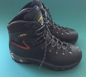 ASOLO Ladies Black HIKING BOOT Power Matic 200GV / sz 6 / Vibram Soles