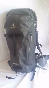 Arcteryx Arrakis 50L Backpack blackbird Tall Waterproof Rare International Climb