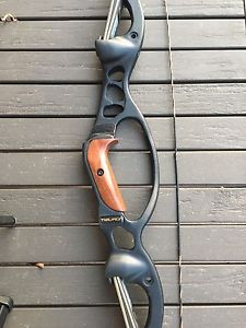 Hoyt Tiburon Recurve Bow