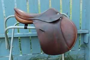 Luc Childeric M Model Saddle