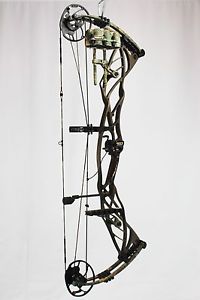 2016 Hoyt Defiant 34 Brown Riser-APX Limbs & Custom Grips