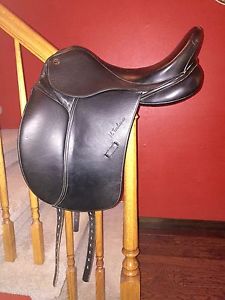 M Toulouse Aachen Dressage Saddle 17.5M