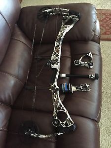 Mathews HTR No Cam Compound Bow Right Hand