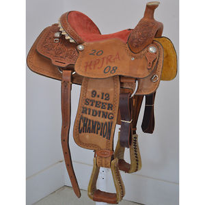 Used 13.5" Cowboy Classic Saddlery Trophy Roping Saddle Code: U135CCSHPJRA08SR