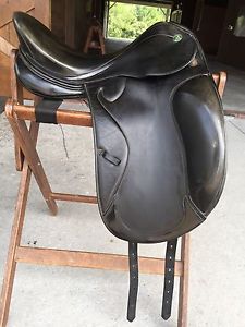 Prestige Optimax 17 Dressage Saddle- Free Shipping!