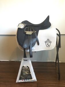 Wintec Isabell Black 18" Dressage Saddle