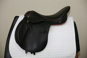 USED BLACK COUNTRY TEX EVENTER 17.5" MW BROWN JUMPING SADDLE