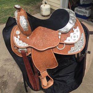 Circle Y Western Pleasure Show 16" Saddle, Full Quarter Horse Bar