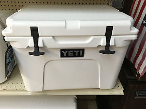 Yeti Tundra 35 Quart- White