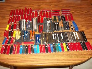 LOT OF VICTORINOX, WENGER AND OTHER MINI TOOLS AND CUTTING TOOLS OVER 14 LBS