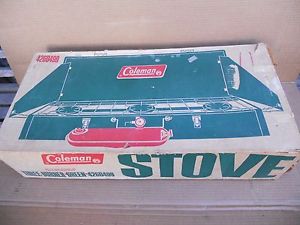 VINTAGE COLEMAN 426D 3 BURNER CAMPING STOVE NEW OLD STOCK