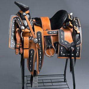 MEXICAN CHARRO HORSE RIDING LEATHER SADDLE WITH BREAST COLLAR & SPUR STRAP