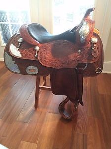 BOBS SHOW SADDLE