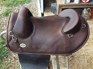 Bob Marshall Sports Endurance Saddle 16 In With Skito Equalizer Pad