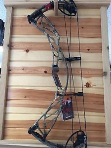 2016 Hoyt Defiant Turbo