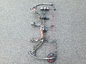 Mathews Z7 Right Handed 27" 60-70 LB Bow