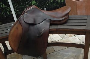 Pessoa 16 1/2" Saddle with leathers and irons