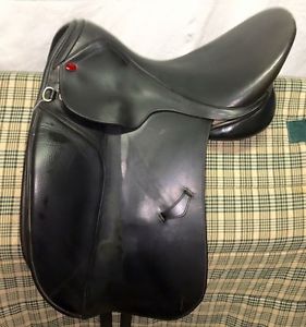 Duett Fidelio Dressage Saddle, 17.5/18, 32 Tree Medium Wide, Wool Flocked Black