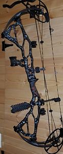 2016 BowTech btx 31 50-60 pound right hand kryptek Typhon demo bow