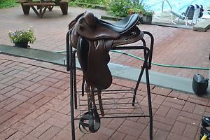 BEAUTIFUL ATENA PRESTIGE ENDURANCE/ TRAIL SADDLE