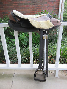 Ghost endurance treeless saddle and pad Free ship