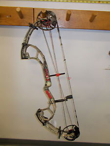 2015 PSE DNA SP Camo RH 60# 24.5"-30" Draw