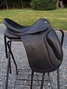 Henri de Rivel Dortmund Dressage Saddle (Flocked) 17 R nice leather new!