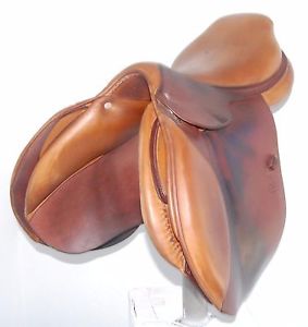 18.5" CWD SE02 SADDLE (SE02022949) DEMO USED ONLY, VERY GOOD CONDITION !! - DWC